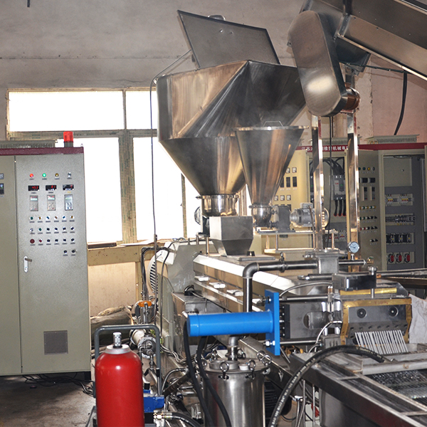 Twin screw master-batch / compounding extrusion line